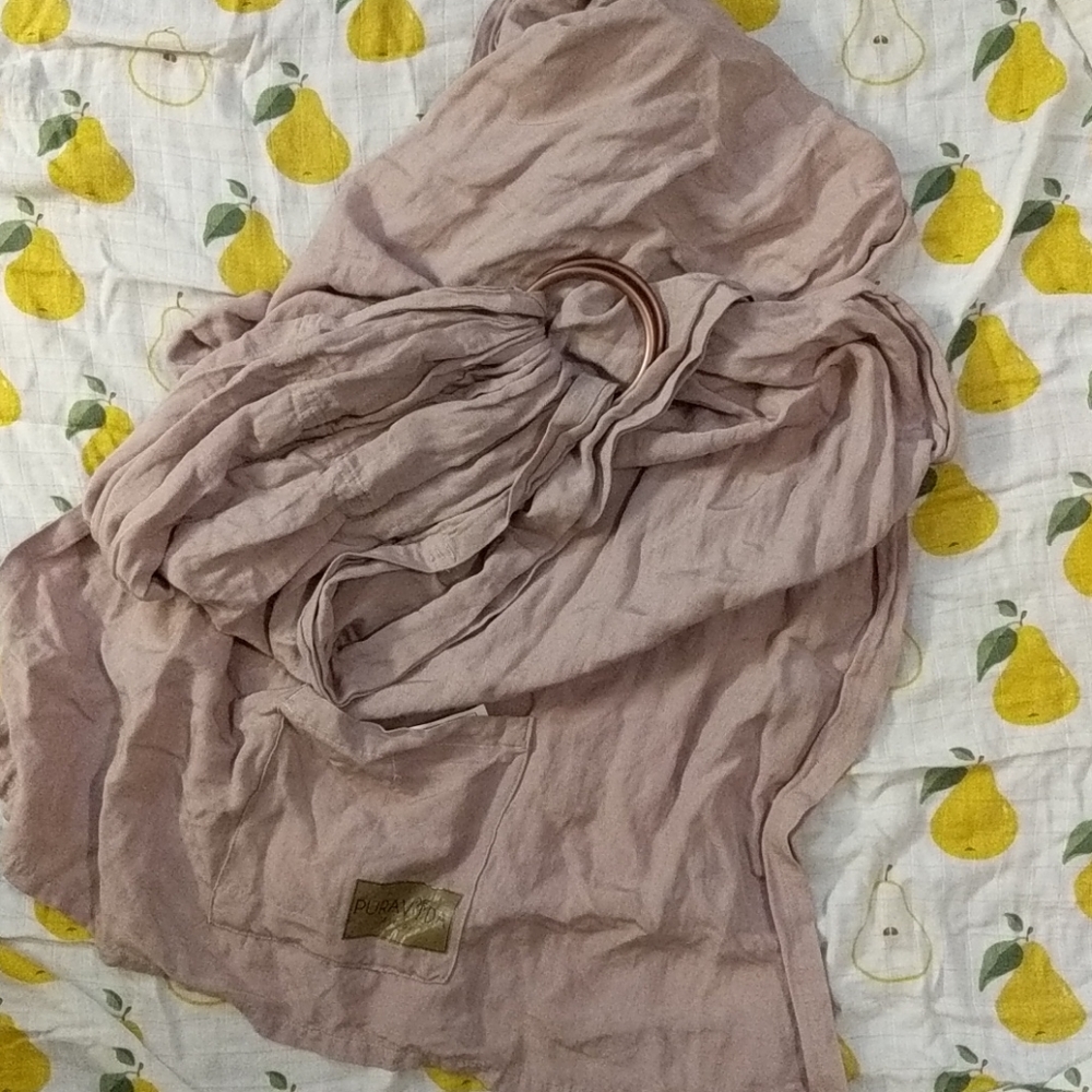 Ring sling baby carrier